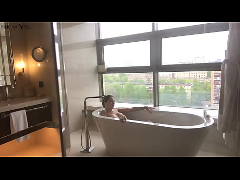 ❤️ En fantastisk babe som lidenskapelig rykker av seg fitta på badet ☑ Pornovideo ved no.rionews.top ❌